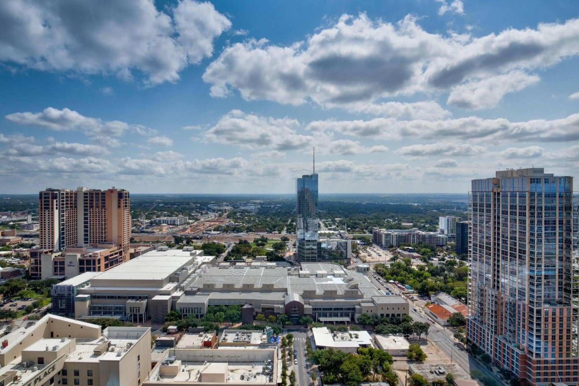 Jw Marriott Austin Hotel Exterior photo